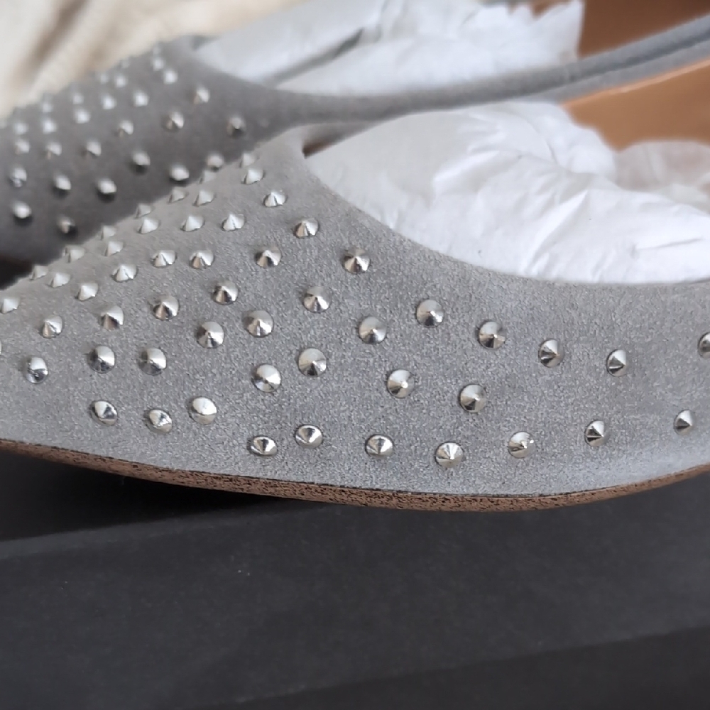 New! Amelia J. Crew Women's Silver Studded Loafers - Picture 2 of 6